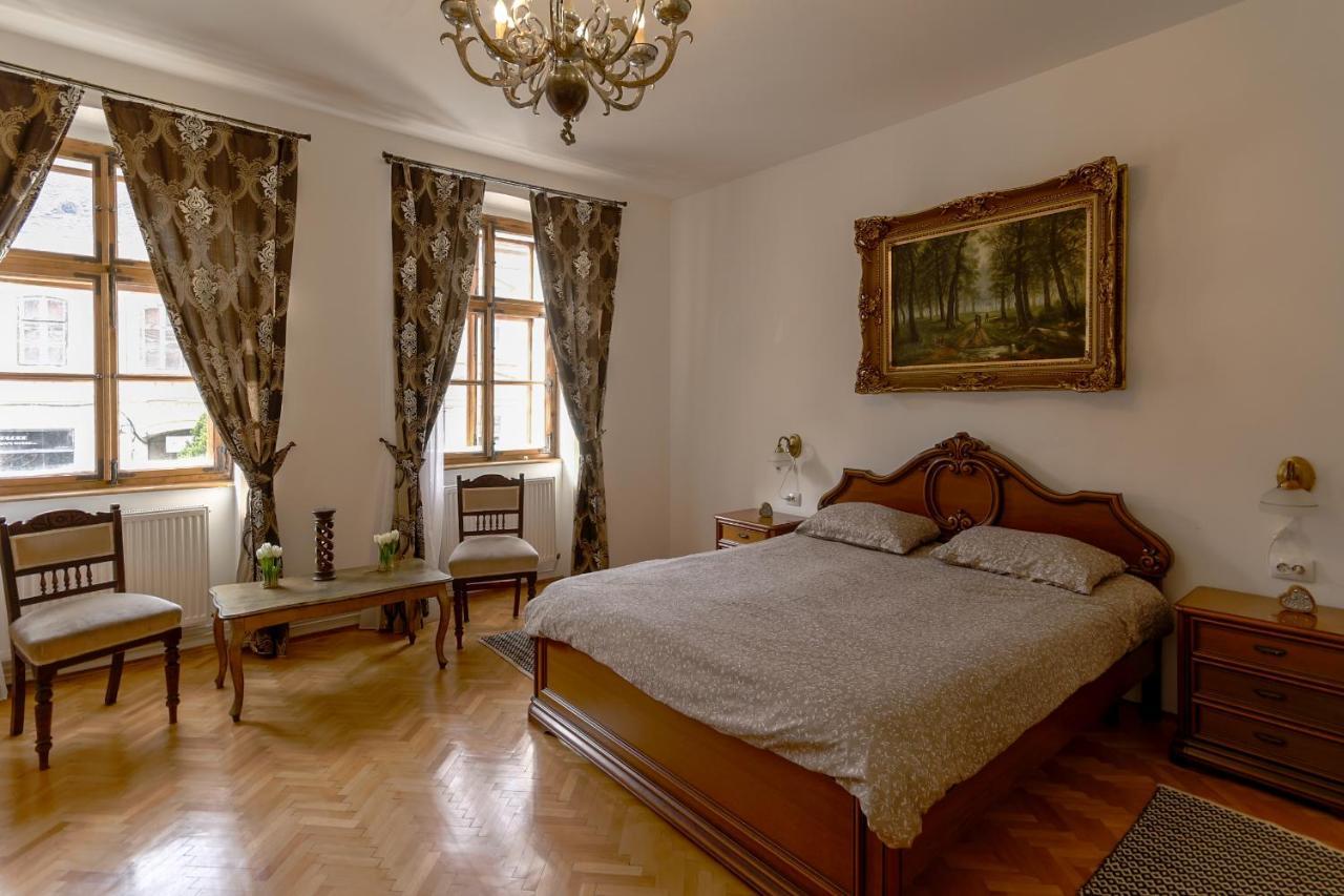 Illo Tempore - Ultracentral Apartment Σιγκισοάρα Εξωτερικό φωτογραφία