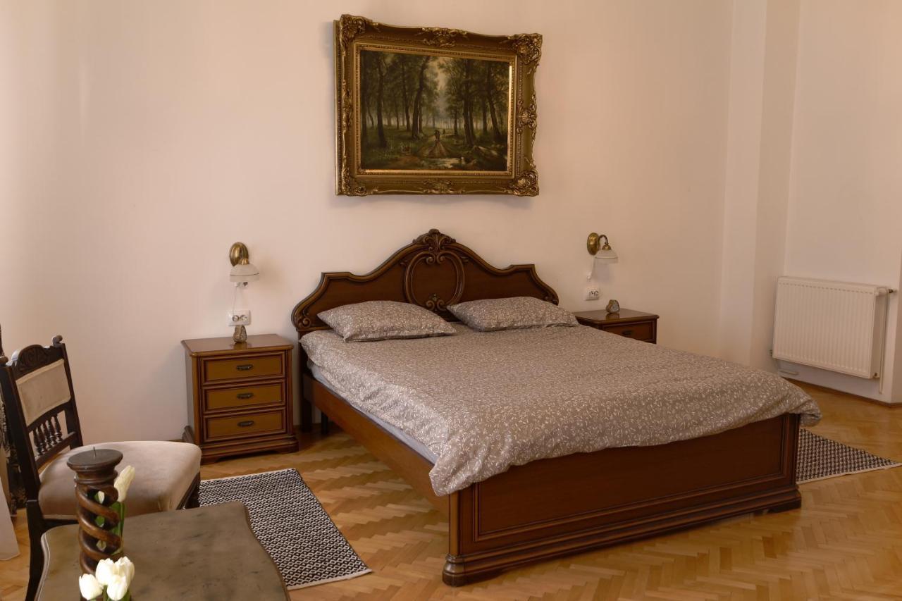 Illo Tempore - Ultracentral Apartment Σιγκισοάρα Εξωτερικό φωτογραφία