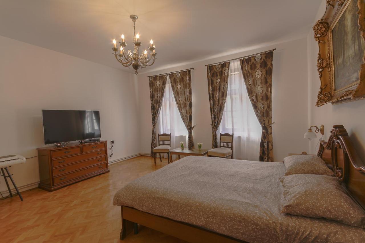 Illo Tempore - Ultracentral Apartment Σιγκισοάρα Εξωτερικό φωτογραφία